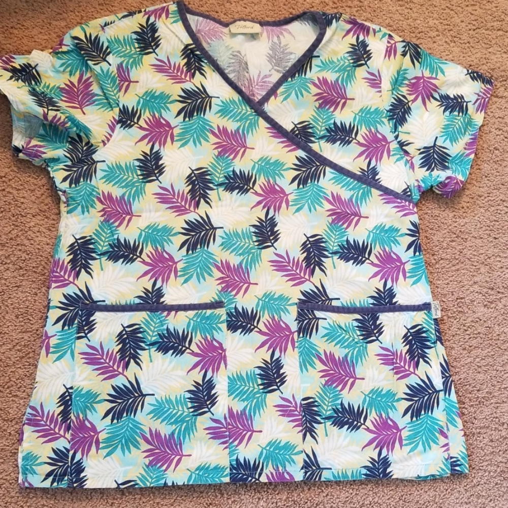 Scrub top